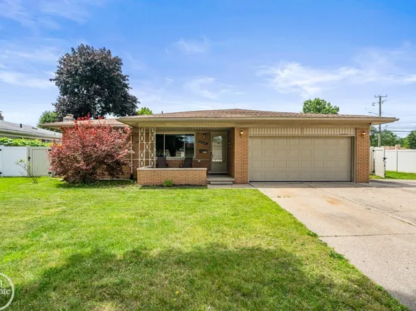 27839 Liberty Dr, Warren, MI 48092