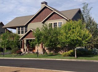 547 S Cottonwood St, Sisters, OR 97759