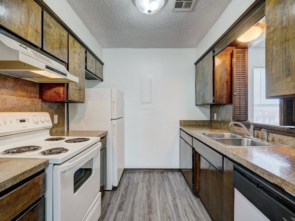 3101 SE Surrey Ln #C6