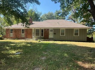 8712 Bristol Ave, Kansas City, MO 64138