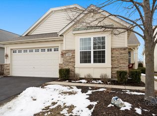 1384 Mansfield Dr, Aurora, IL