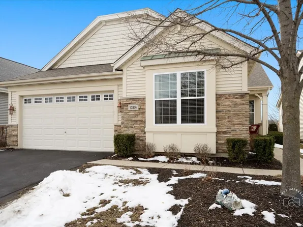 1384 Mansfield Dr, Aurora, IL 60502