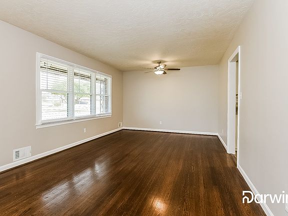 5th image of 692 Debra Dr