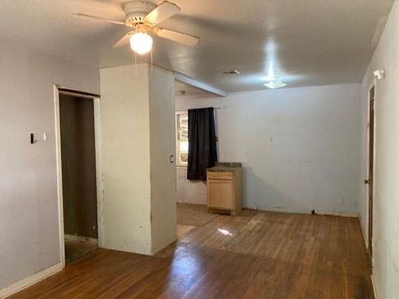 5th image of 921 E Oakwood Ave