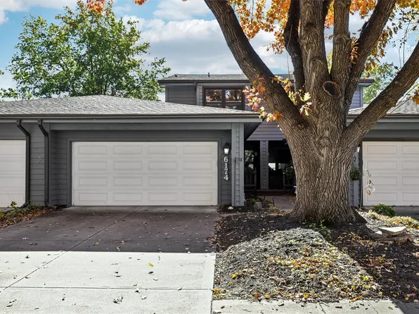 6174 Terrace Dr #13, Johnston, IA 50131