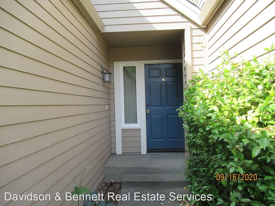 1st image of 1564 Voorhees Cir