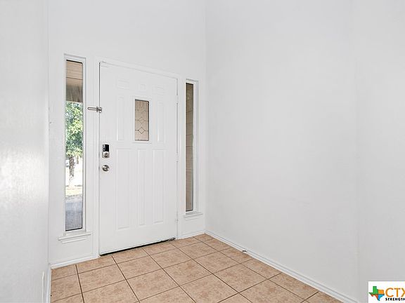 3rd image of 5012 Bridgewood Dr