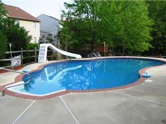 5th image of 703 Macroom Ct