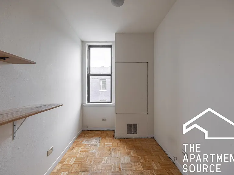 3147 W Medill Ave #3 — Photo 8