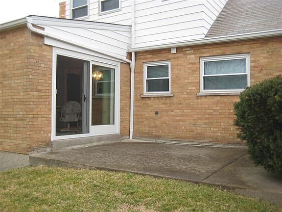 3rd image of 1067 Archland Dr