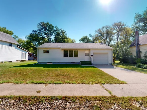 211 S 13th St, Sac City, IA 50583