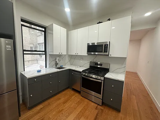 319 Baltic Street #5