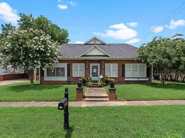 307 N Main St, Henderson, TX 75652