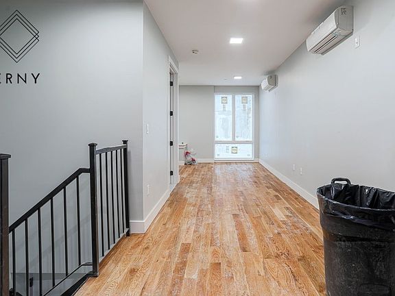 4th image of 1416 Saint Marks Ave #2L