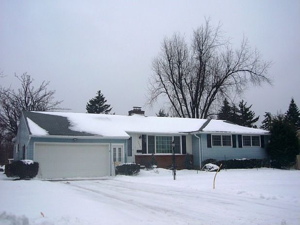 1st image of 4230 Roxbury Dr