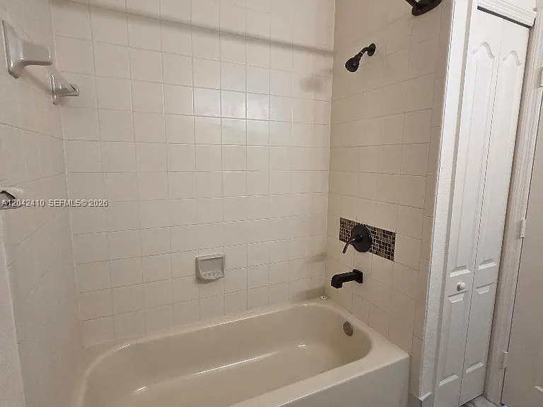 1536 SE 25th St #207 — Photo 5
