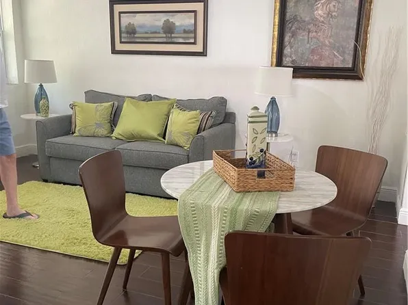 17 NE 9th Ave APT 2, Fort Lauderdale, FL 33301