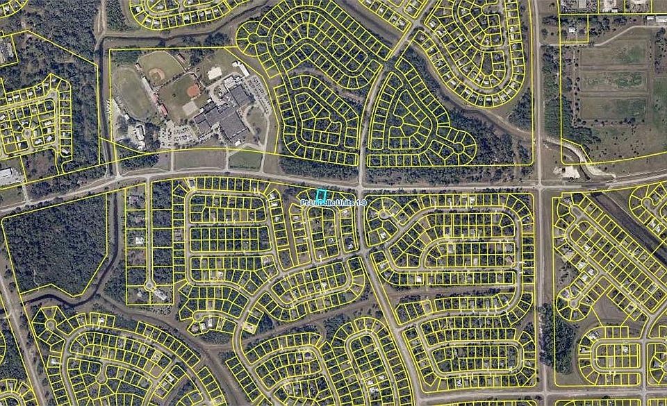 2nd image of 5017 N Rosebud Cir