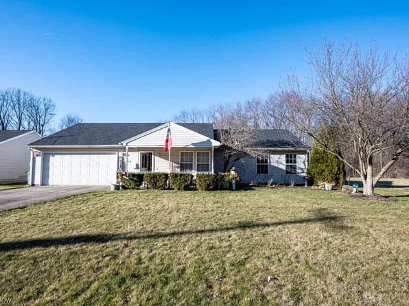 2052 Canfield Rd, Youngstown, OH 44511