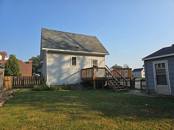 3rd image of 729 4th Ave