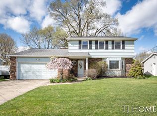 3955 41st St SW, Grandville, MI