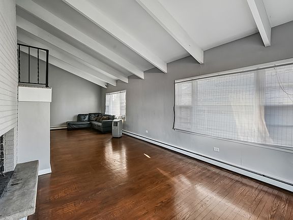 3rd image of 1112 Adams Ave