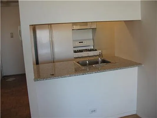 Rented by RELO REDAC INC. | media 11