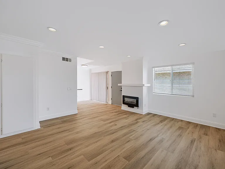 510 Spring Rd #120 — Photo 7