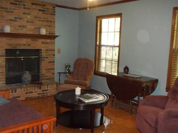 2nd image of 305 Cedar Glenn Ln