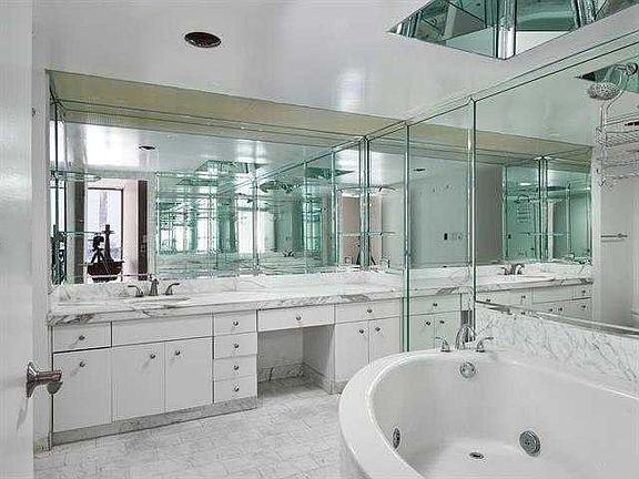 4th image of 19707 Turnberry Way APT 9C