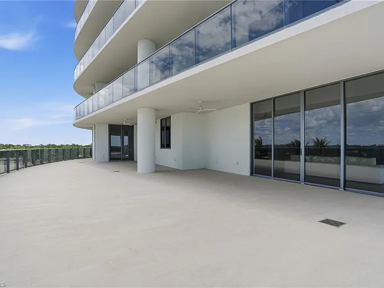 5100 Seagrass Blvd #201 — Photo 35