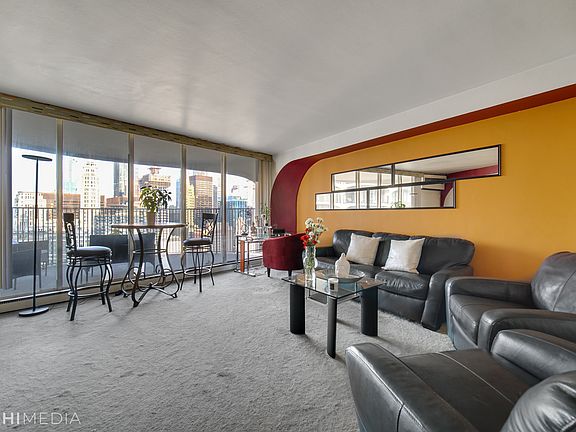 5th image of 300 N State St APT 3908