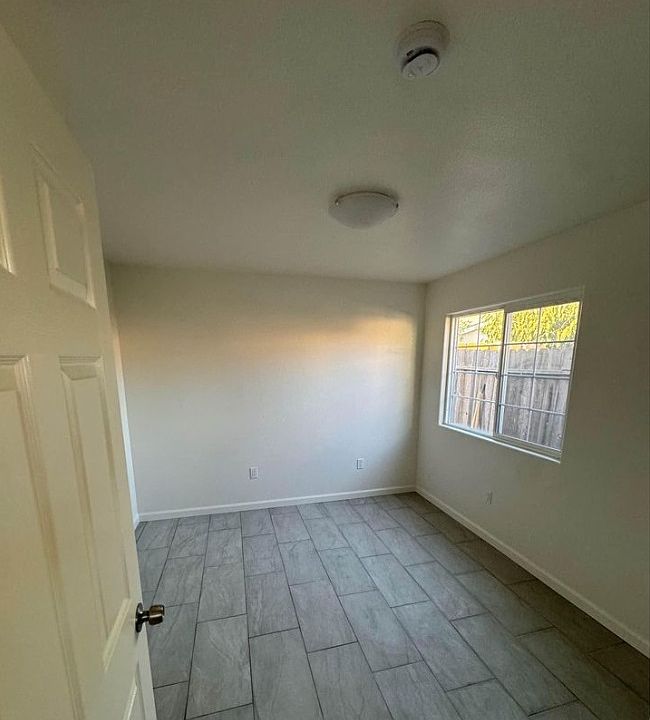 1st image of 925 Raaberg Ave #A