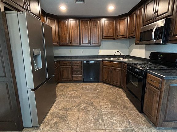 4th image of 1104 J St NW