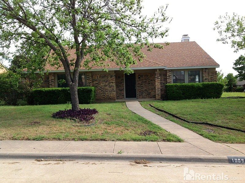 1st image of 1009 Granite Ln
