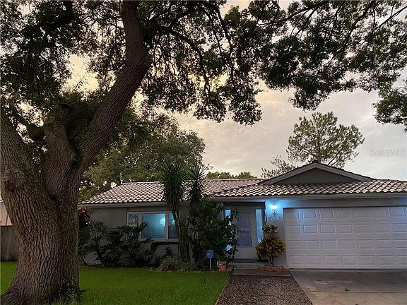 2nd image of 1290 Dinner Bell Ln E