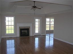2nd image of 4233 N Woodstock Dr