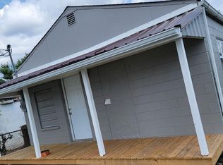 413 16th St #1/2, Dunbar, WV 25064