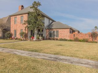 213 Edinburgh Dr, Lafayette, LA 70508