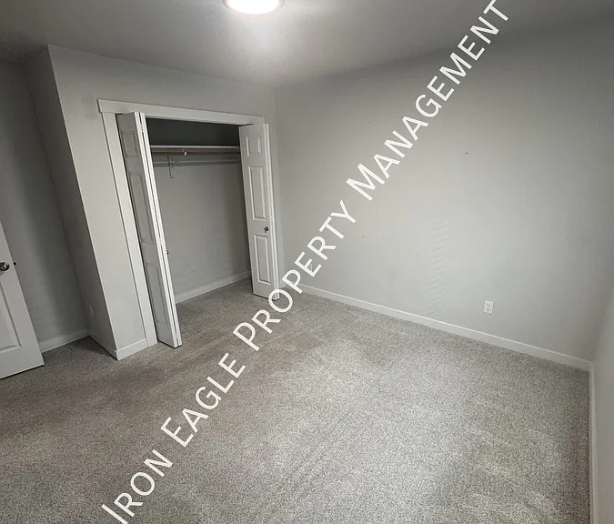 4363 W Sunny Cv — Photo 4