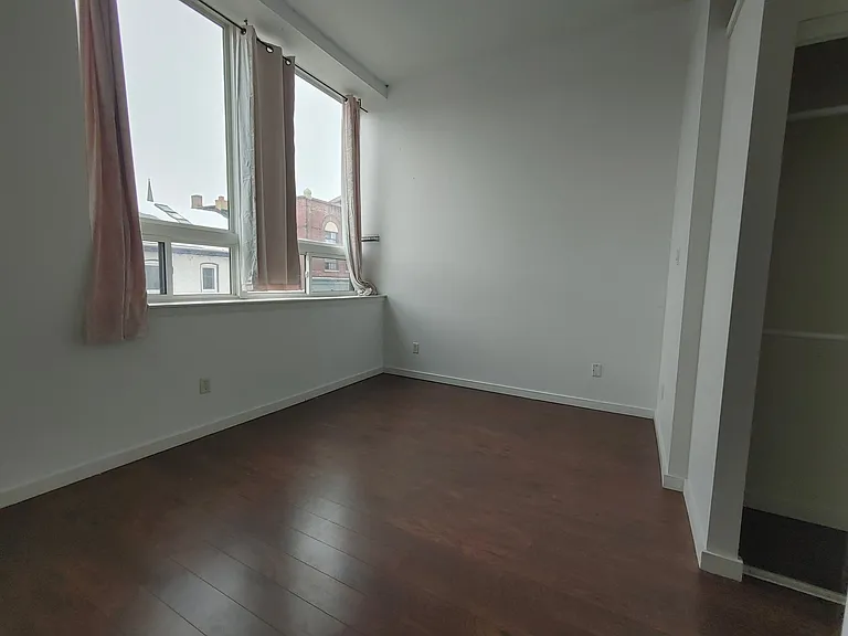 35 Water St S #211 — Photo 29