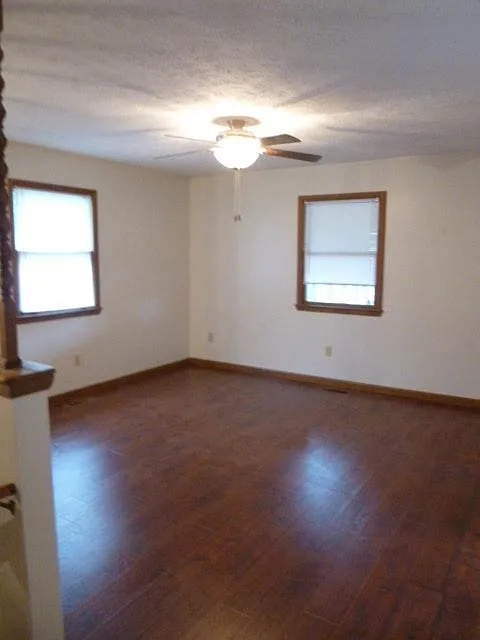 105 Bays St