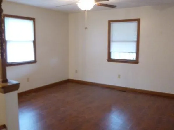 105 Bays St, Beckley, WV 25801