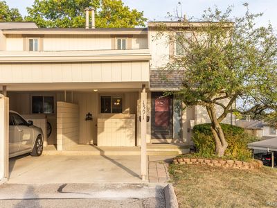 1591 Charter Oak Dr, Rochester, MI, 48309