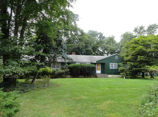 313 Griggstown Rd, Belle Mead, NJ 08502