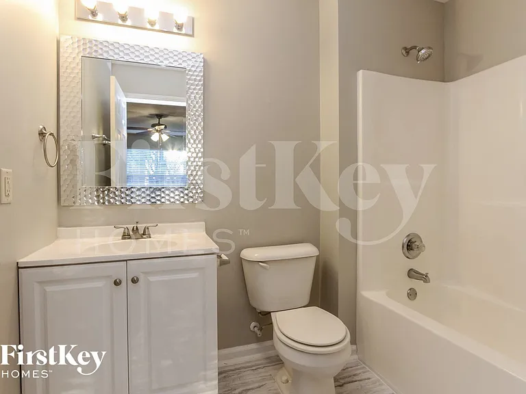235 Heartwood Hl — Photo 9