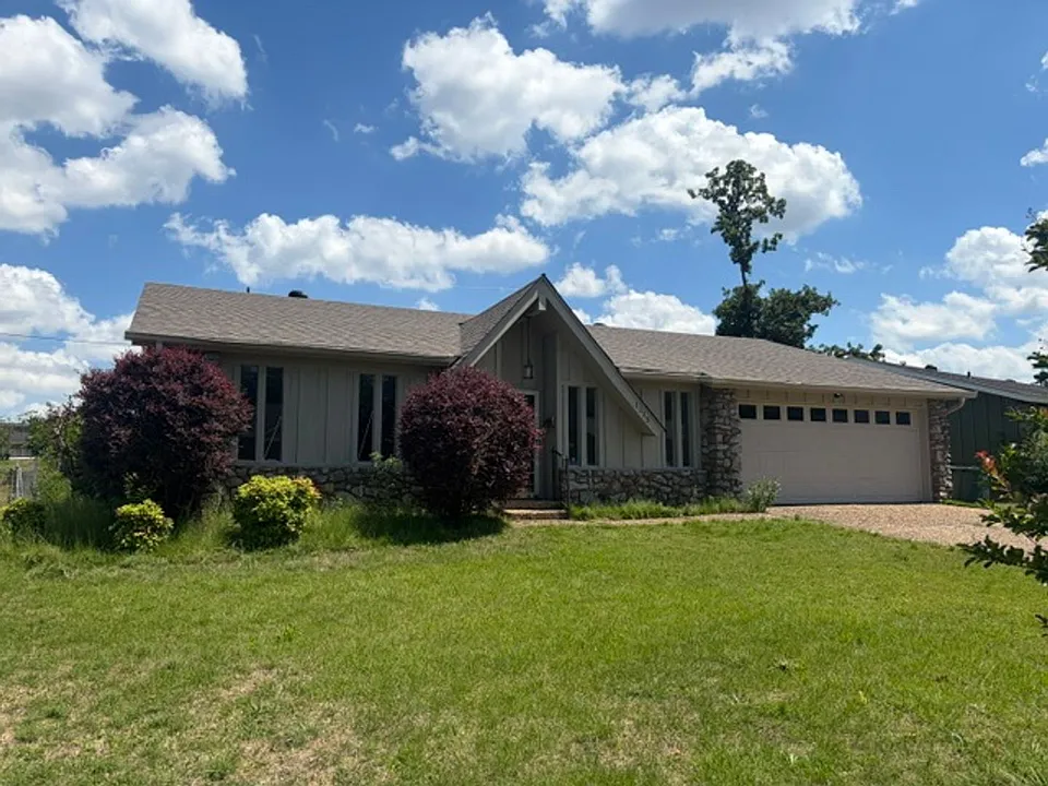1115 Briar Creek Rd