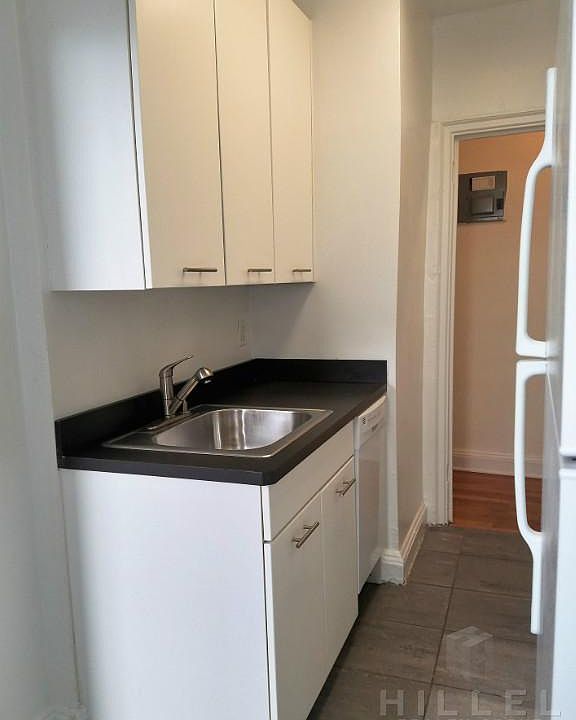 1st image of 4309 47th Ave APT 5R
