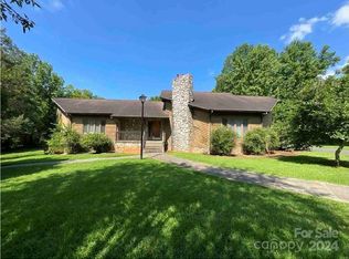 7825 Plott Rd, Charlotte, NC 28215