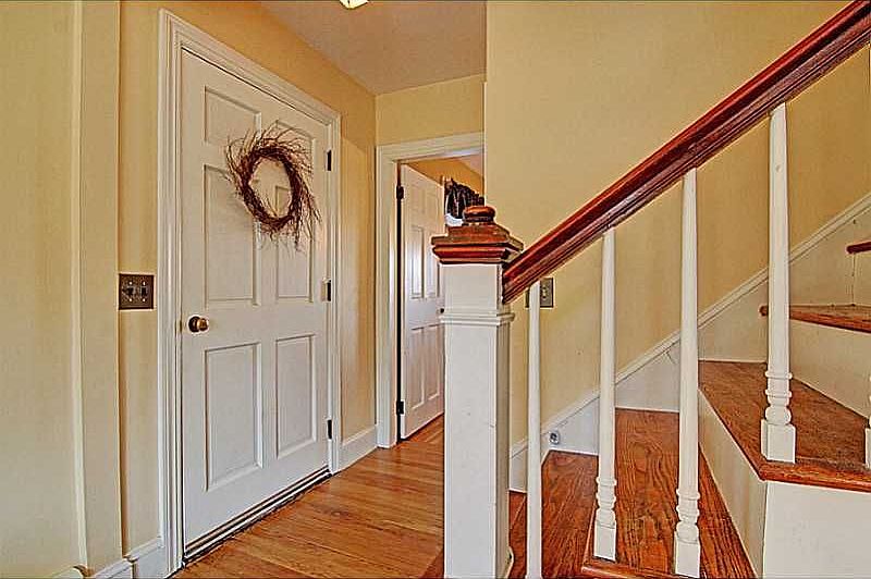 2nd image of 200 Maple Ave